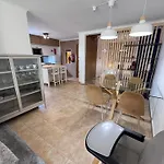 Garden Bbq & Walk To 10min-sesimbra * Sesimbra
