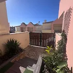 Garden Bbq & Walk To 10min-sesimbra