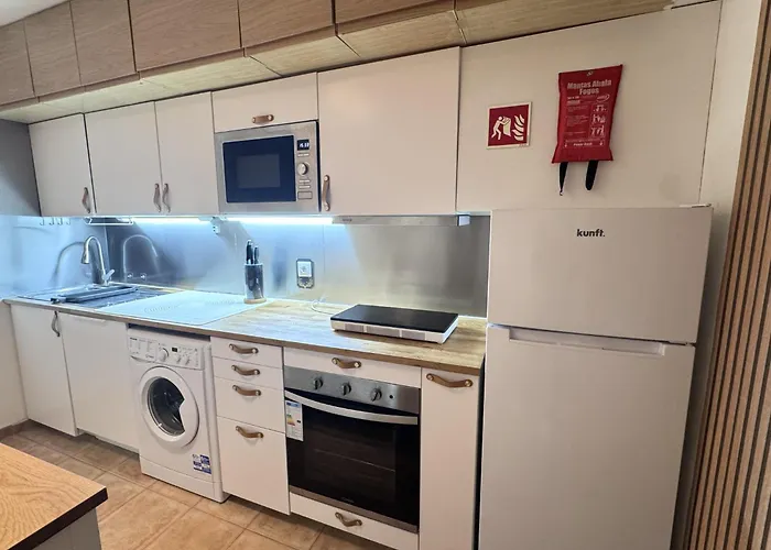 Garden Bbq & Walk To 10min-sesimbra Apartment