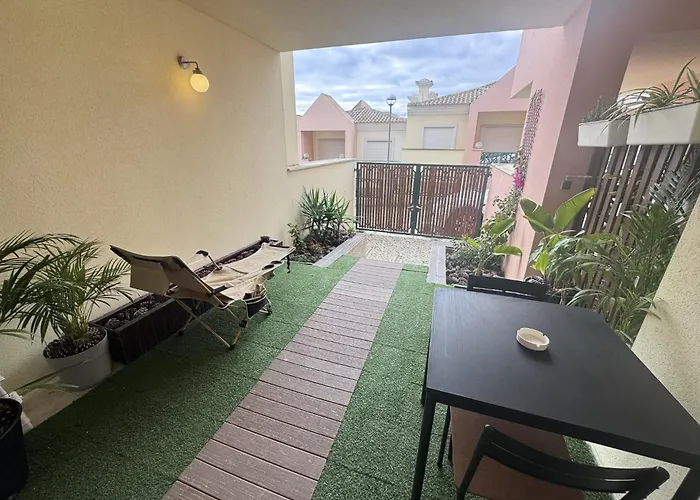Garden Bbq & Walk To 10min-sesimbra Sesimbra