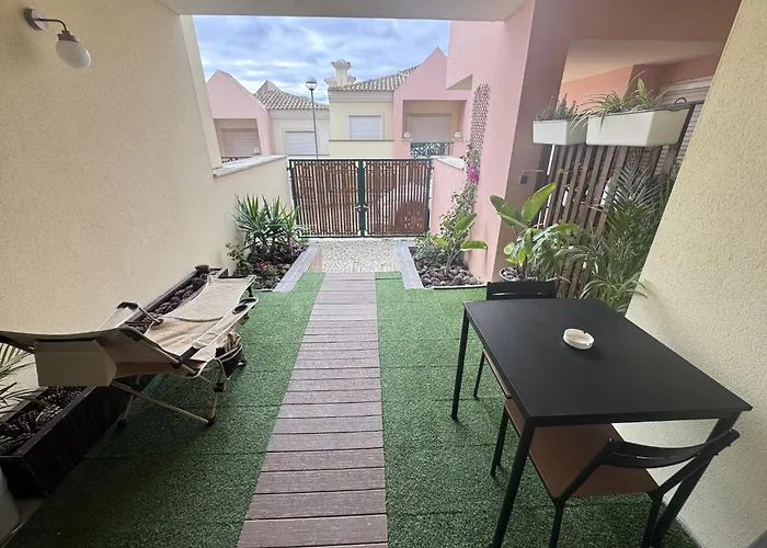 Apartment Garden Bbq & Walk To 10min-sesimbra