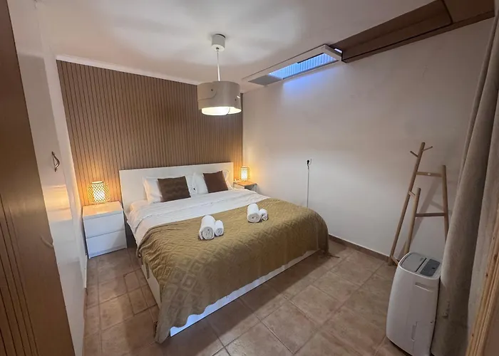Garden Bbq & Walk To 10min-sesimbra Apartment
