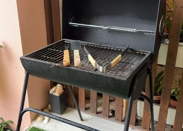 Apartment Garden Bbq & Walk To 10min-sesimbra Sesimbra